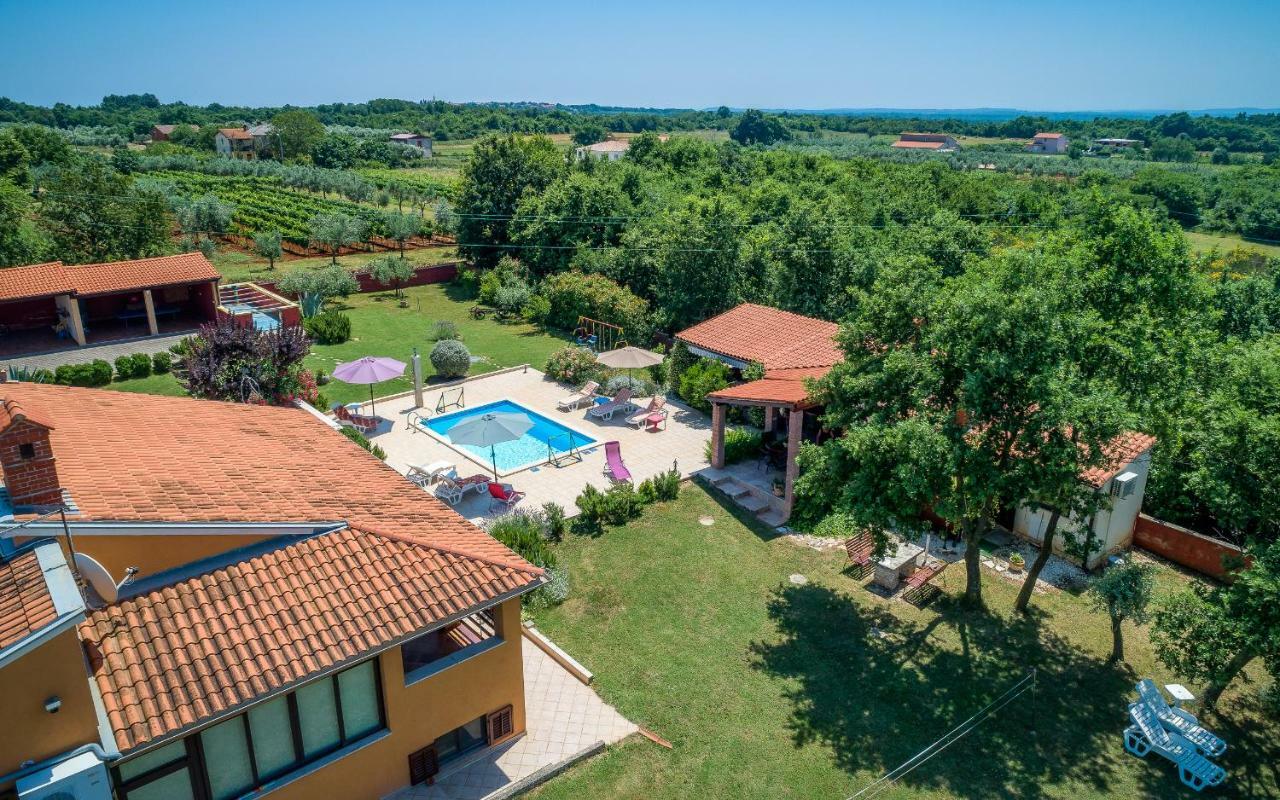 Willa Hacienda Rosemary Muntić Zewnętrze zdjęcie