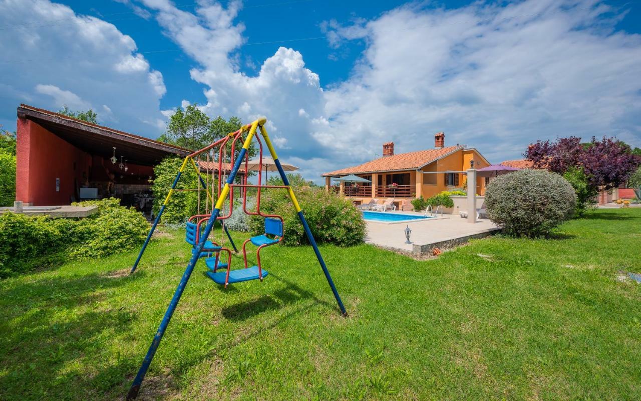 Willa Hacienda Rosemary Muntić Zewnętrze zdjęcie