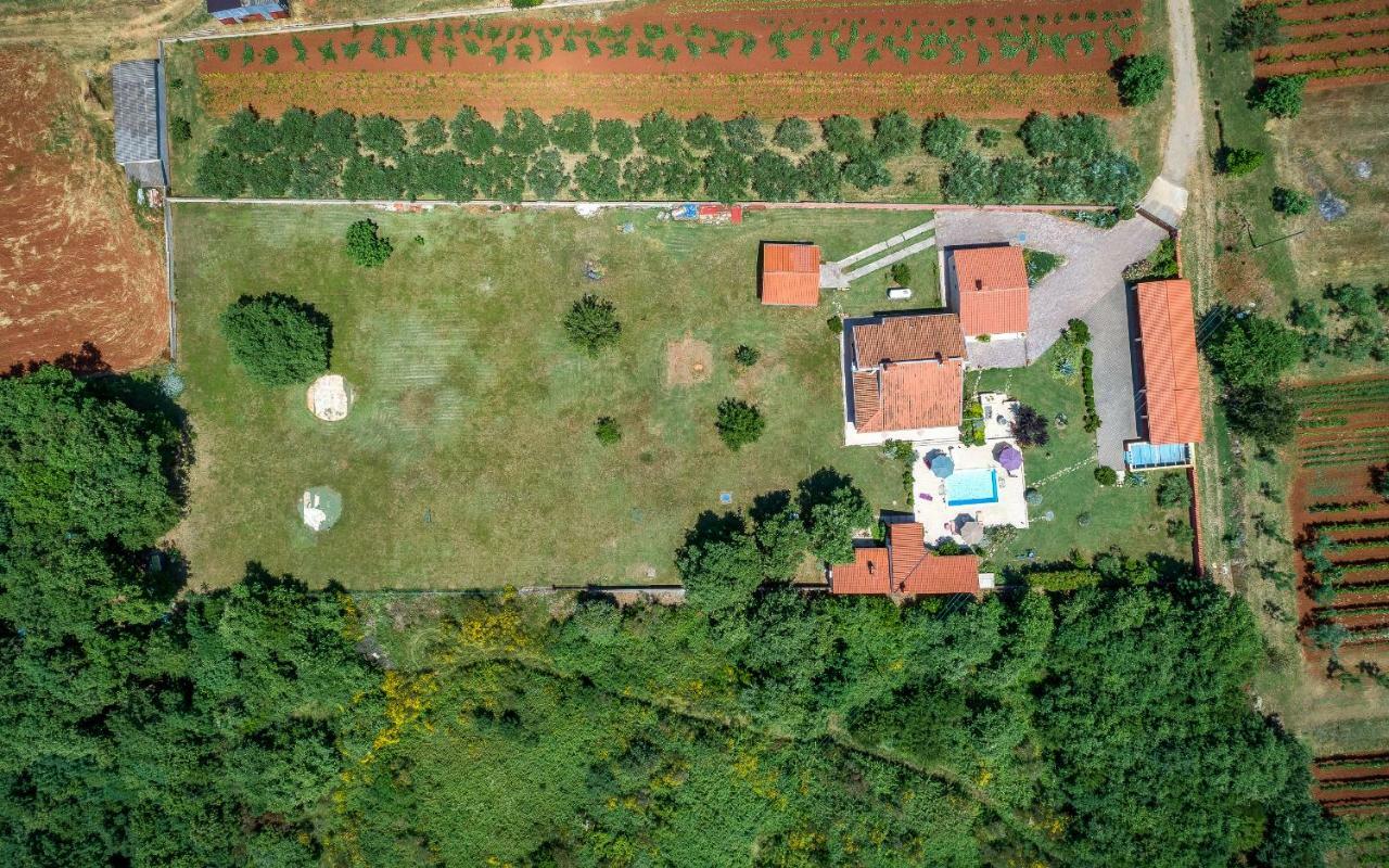 Willa Hacienda Rosemary Muntić Zewnętrze zdjęcie